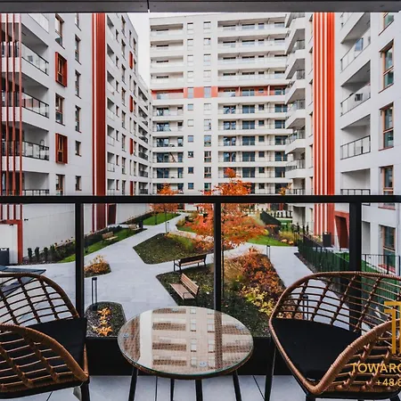 Apartman Towarowa Towers Varsó