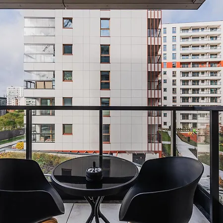 Towarowa Towers Apartman *